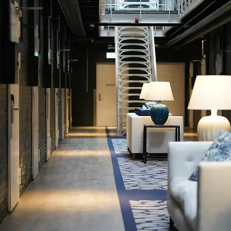 Fletcher Hotel-restaurant De Oude Gevangenis-alkmaar Отель 4*